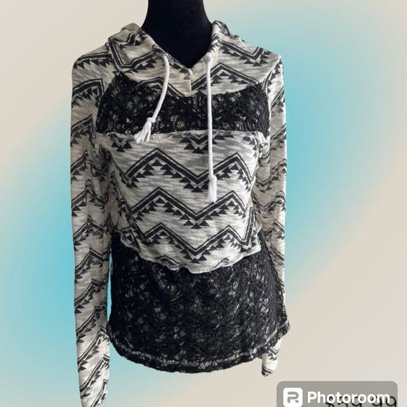 MISS CHIEVOUS women’s L sweater with hood & lace - Picture 1 of 8